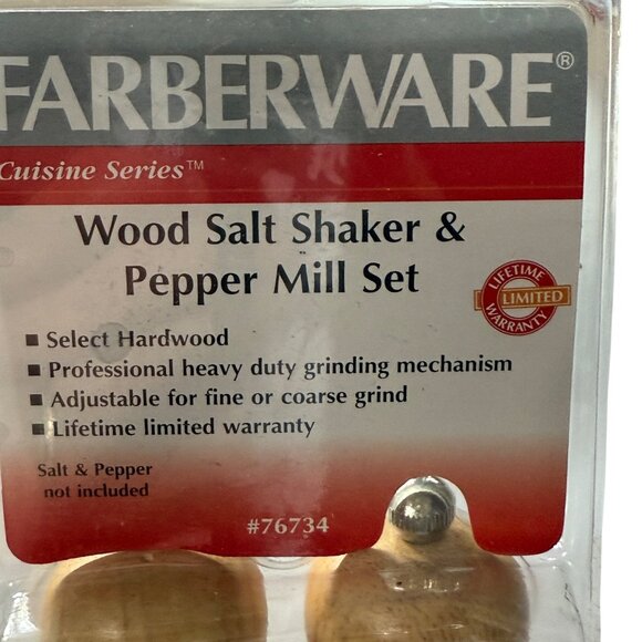 NEW in Package Farberware 4 inch Wood Salt Shaker and Pepper Mill Set - Picture 3 of 9